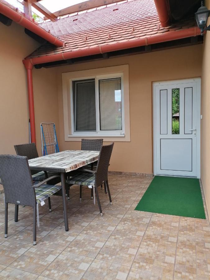 Kaktuszvirag Apartmanhaz Hajdúszoboszló Extérieur photo